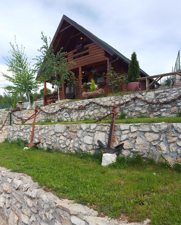 Holiday Home Zoric Nikšić エクステリア 写真